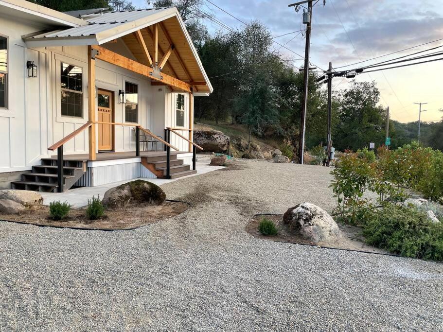 Soleil Luna 2 Miles From Sequoia Park Entrance 三河城 外观 照片